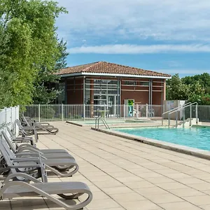 residence-sun-hols-les-rives-du-lac-saint-saturnin-les-avignon.fr-provencehotel.com/